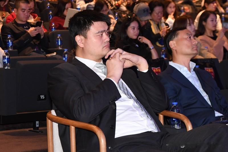 篮协留张子宇培养，成功概率很大。18岁的张子宇身高2米26，和姚明一样，家庭篮球