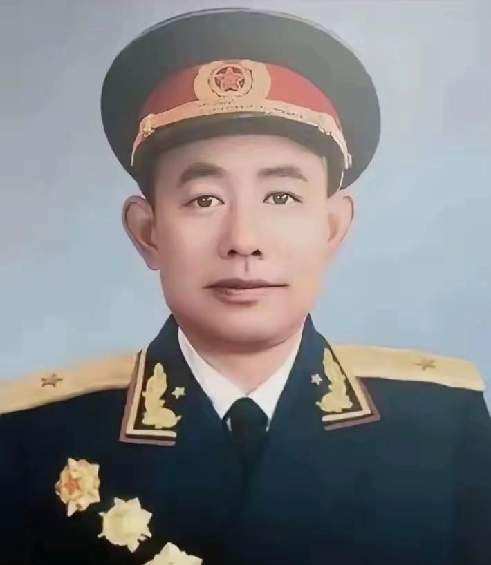 1951年，志愿军师长黄朝天违抗军令，率9000残兵掉头杀向3万美军，13天后李