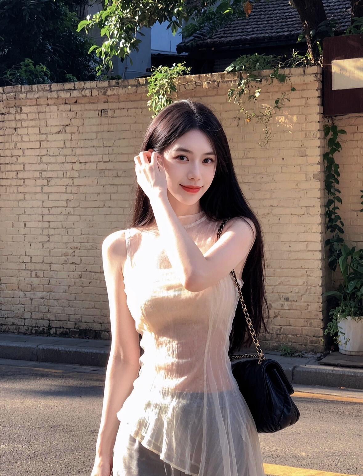 心里装着美好❥
眼里的世界就美好♡