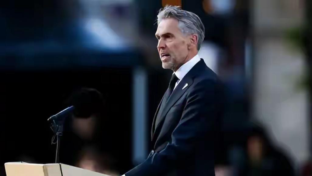 [浮云]荷兰尴尬了！从李成钢口中我们可以了解到，在吉隆坡结束的中美经贸会谈已经取