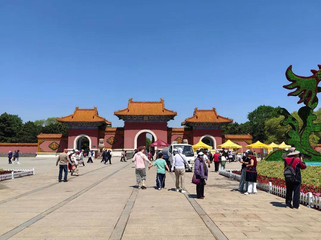 来沈阳玩，千万别错过北陵！也就是清昭陵，这可是清太宗皇太极和皇后的合葬陵，清代关