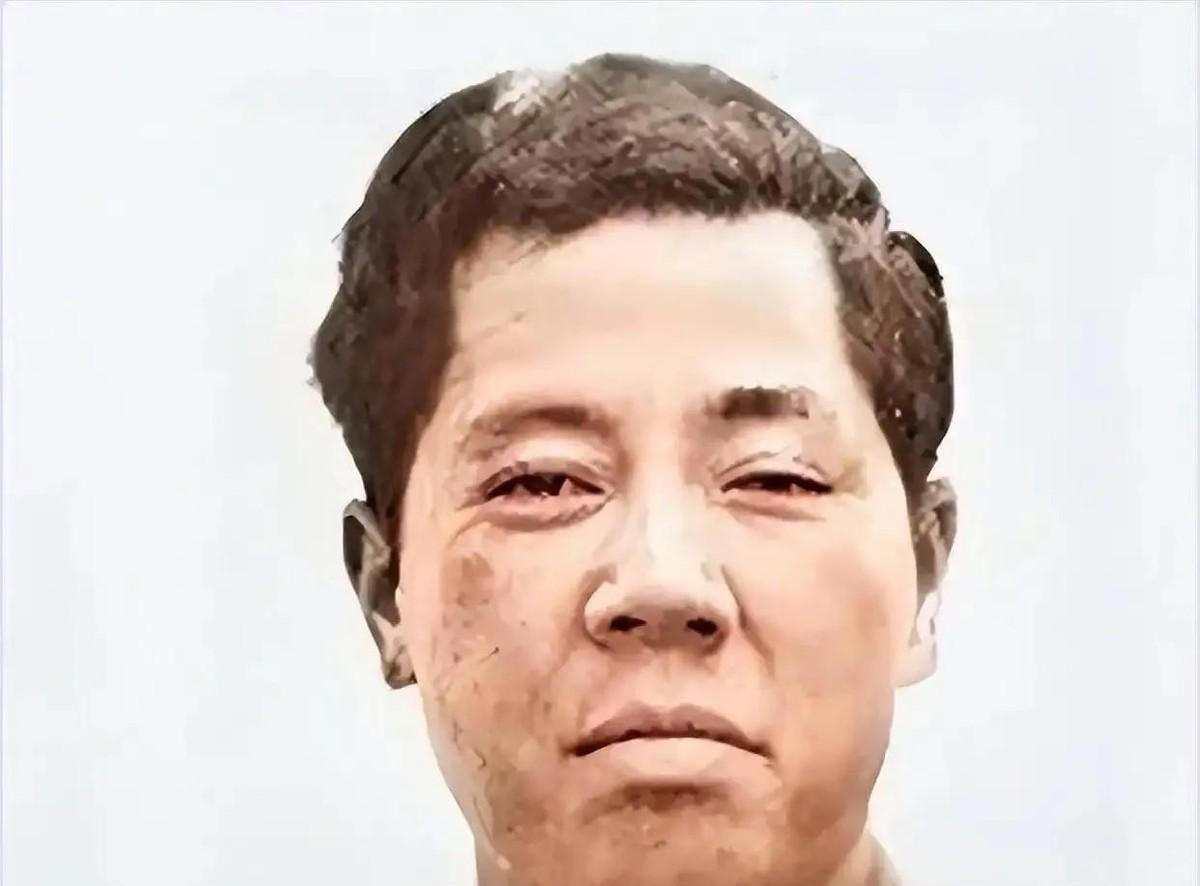 1970年代，戴笠孙子在安徽修拖拉机被判死刑时，他平静地说了一句话，身经百战的办