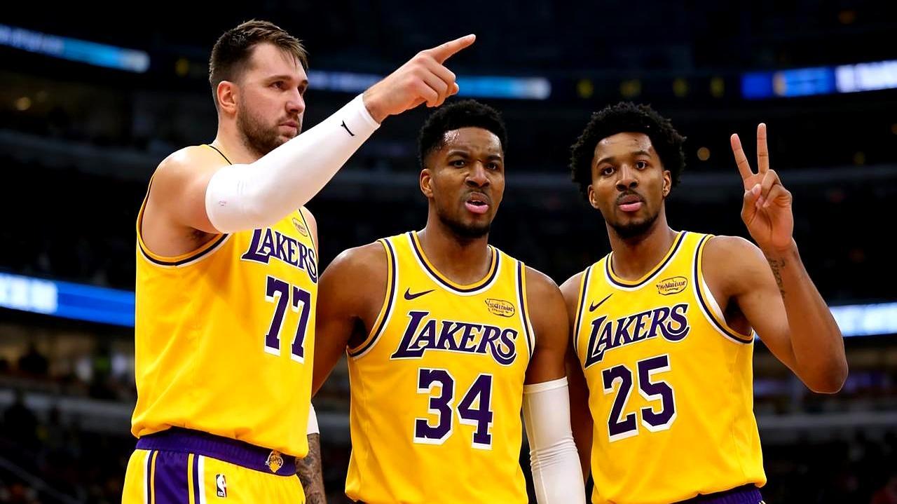 2020年湖人拿总冠军，居然还有人说老詹的FMVP是斯波故意送的？
 
前两场浓