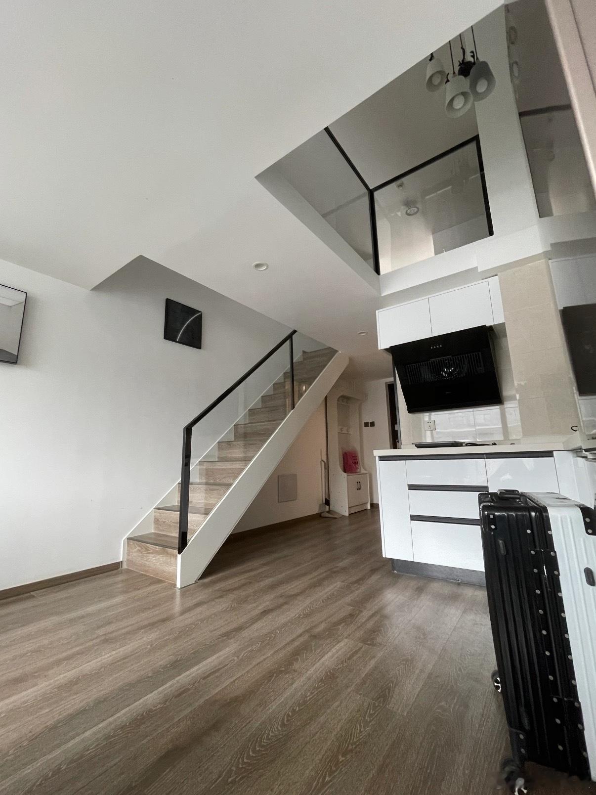 经历过换季实际上就会对loft公寓彻底祛魅了以前的我做梦都想拥有一套loft，因