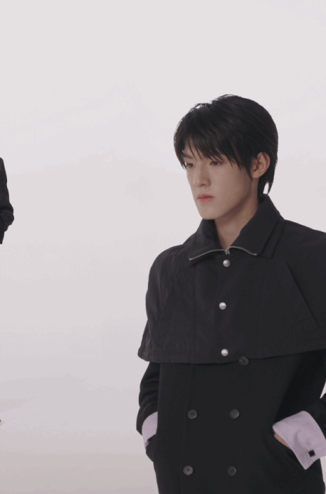 Prada官宣登陆少年组合 风格无界，少年有为。朱志鑫、张泽禹、张极、左航、苏新