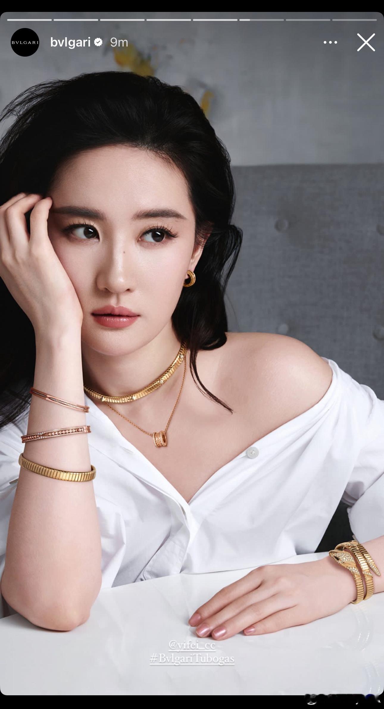 宝格丽IG和IG Story更新了刘亦菲的精美大片。 