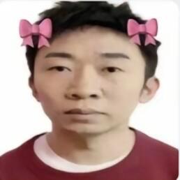 刘震云点评杨迪经典表情包这段对话我能循环看好几遍！杨迪出圈表情包原图只是工作证，