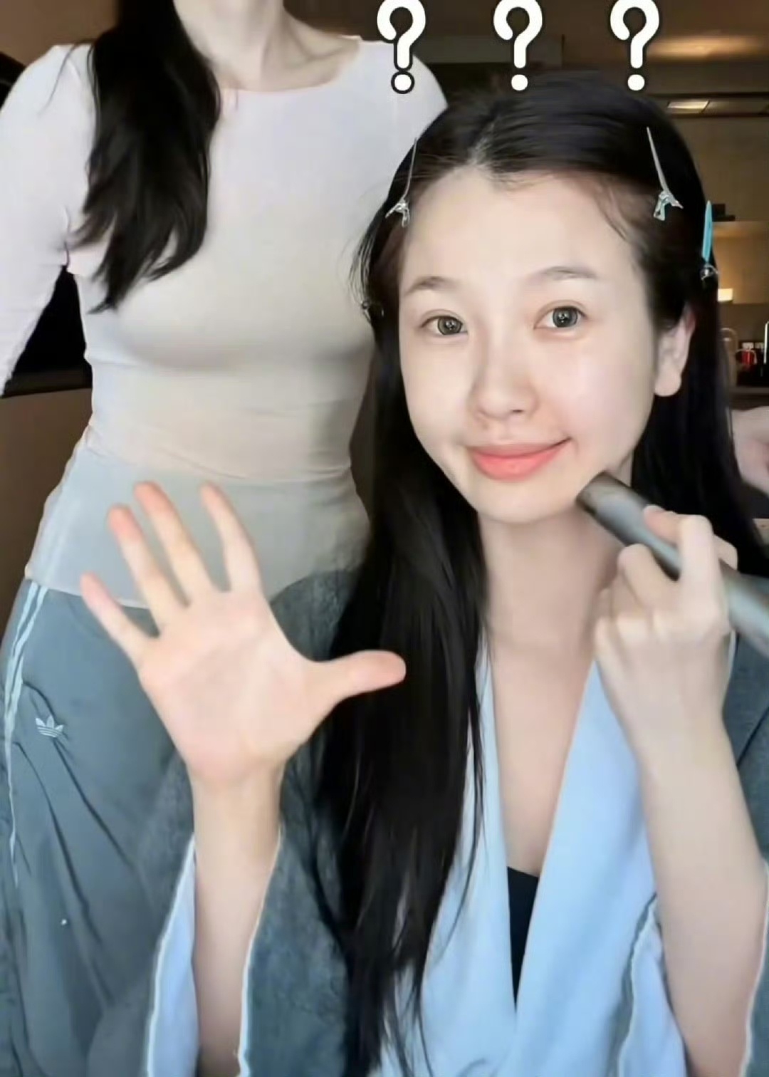 会被虞书欣的素颜美到吗？ 