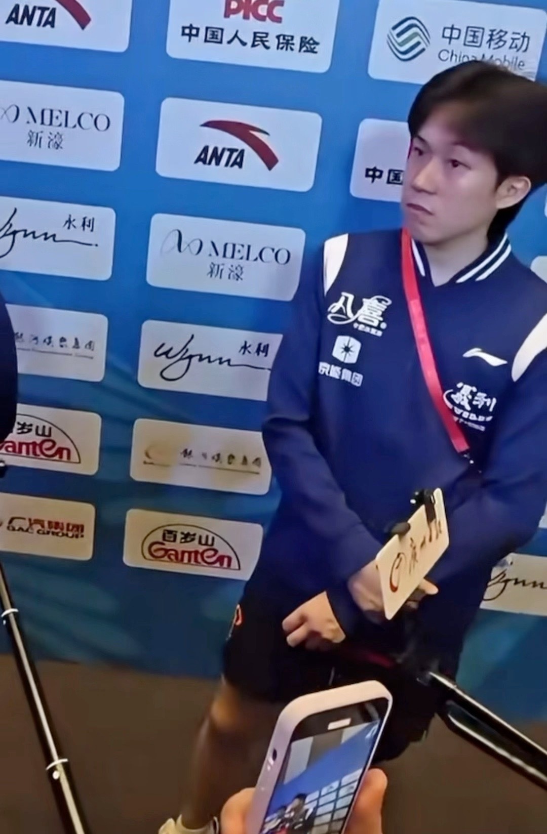 让今日的疲惫随风而去，            只留下温柔的夜与你相伴。萌度爆表，