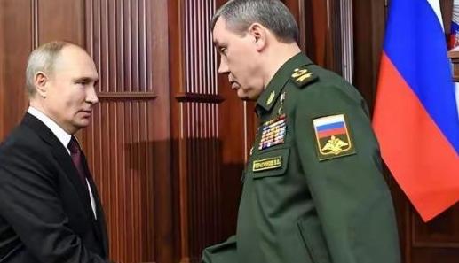 普京一旦离世或者下台，乌克兰可能就真的危险了。白俄罗斯总统卢卡申科曾透露，当初“