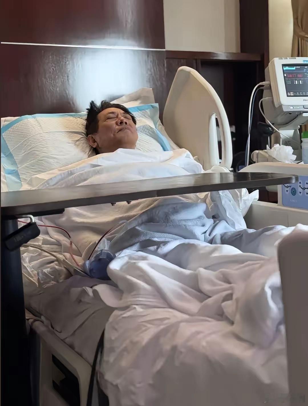 李连杰称面对死亡已非常淡然前几天还看到他高高兴兴的送女儿出嫁，今天却看到他躺在病