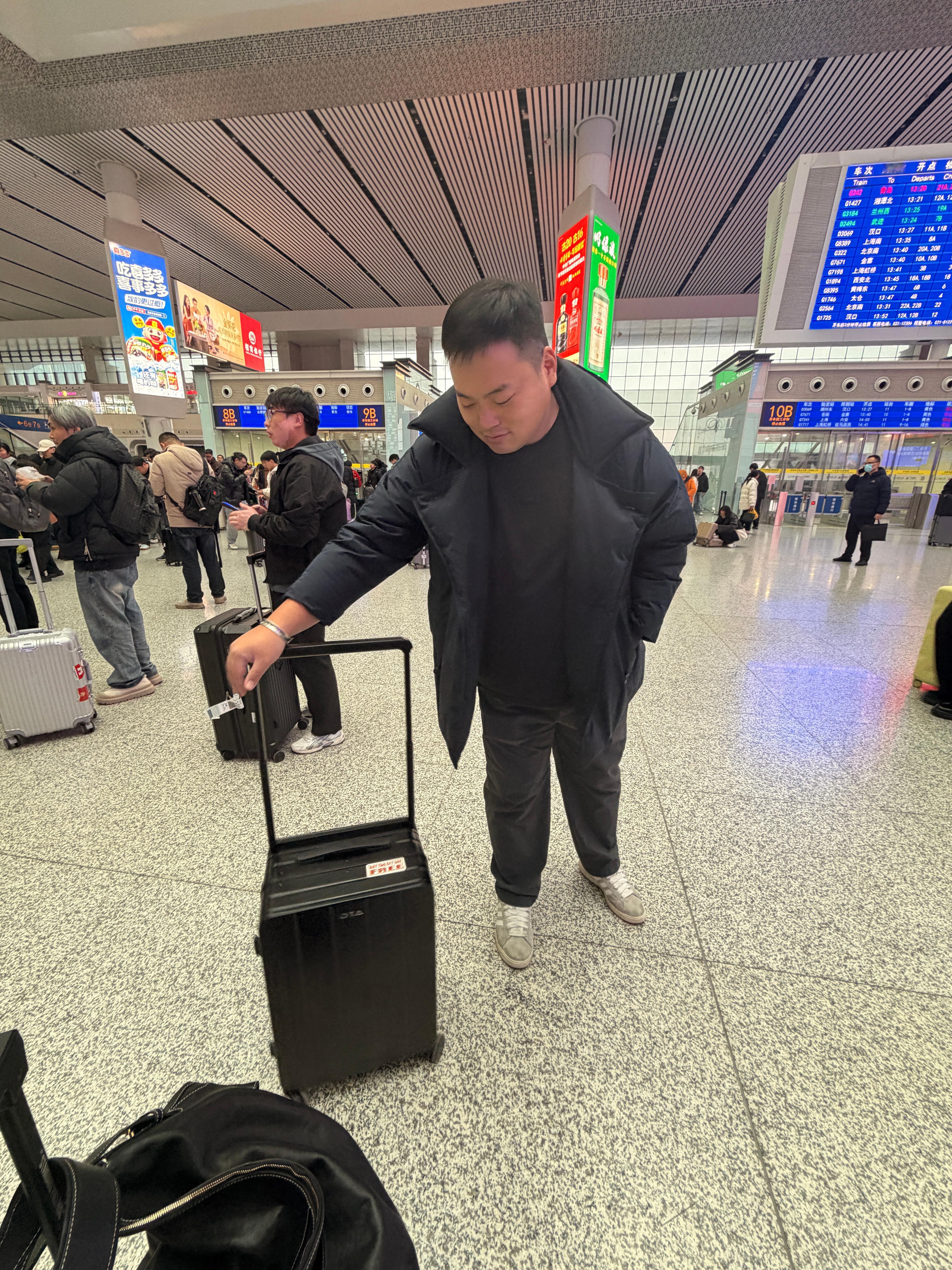 我们后期大晨子看上去不太聪明的样子…… 合肥·合肥南站