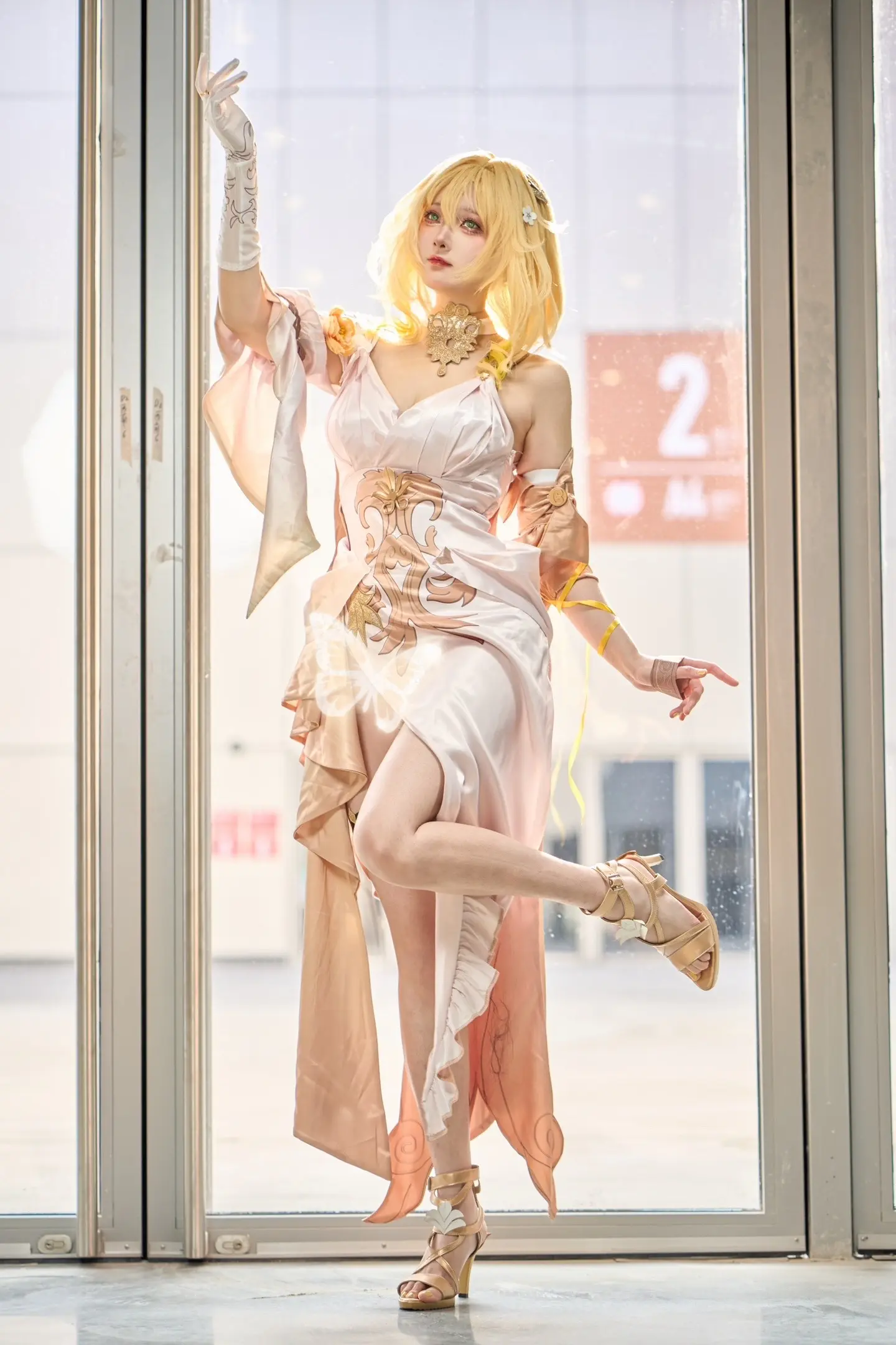 黄金的织者。再创世的凯歌