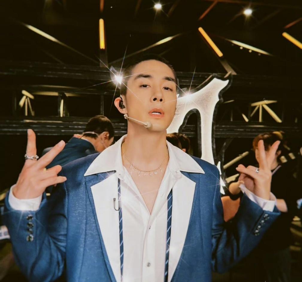 李承铉真的要坐实张远和王霏霏的“媒人”身份了！张远唱跳演全能，期待跨年新惊喜[期
