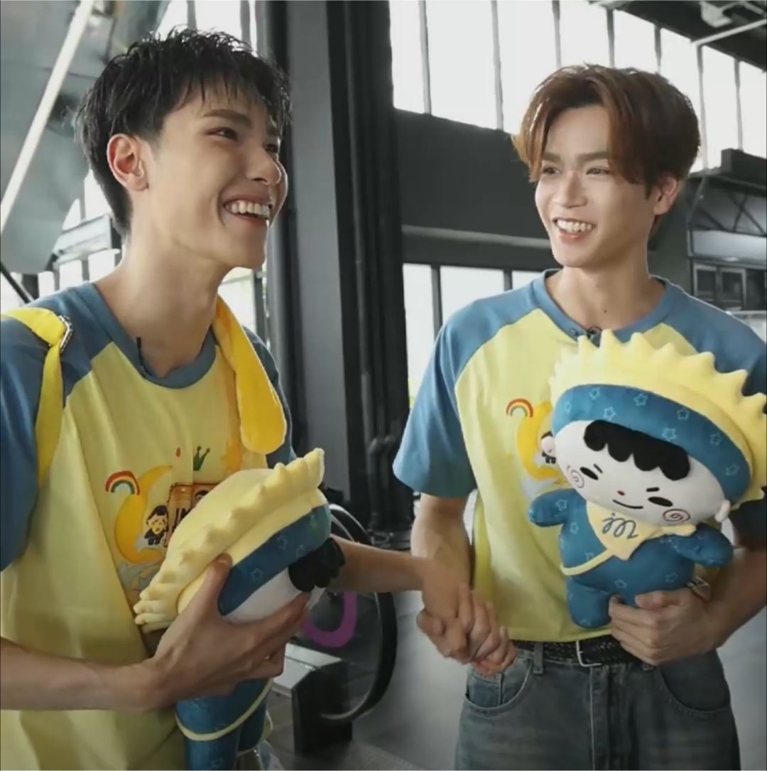 看到你们还是这么幸福  我就放心了🥺 