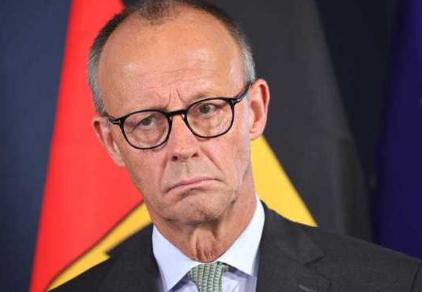 德国被犹太总理默茨玩完了，上半年11900家企业倒闭，同比去年大幅上涨9%，二战