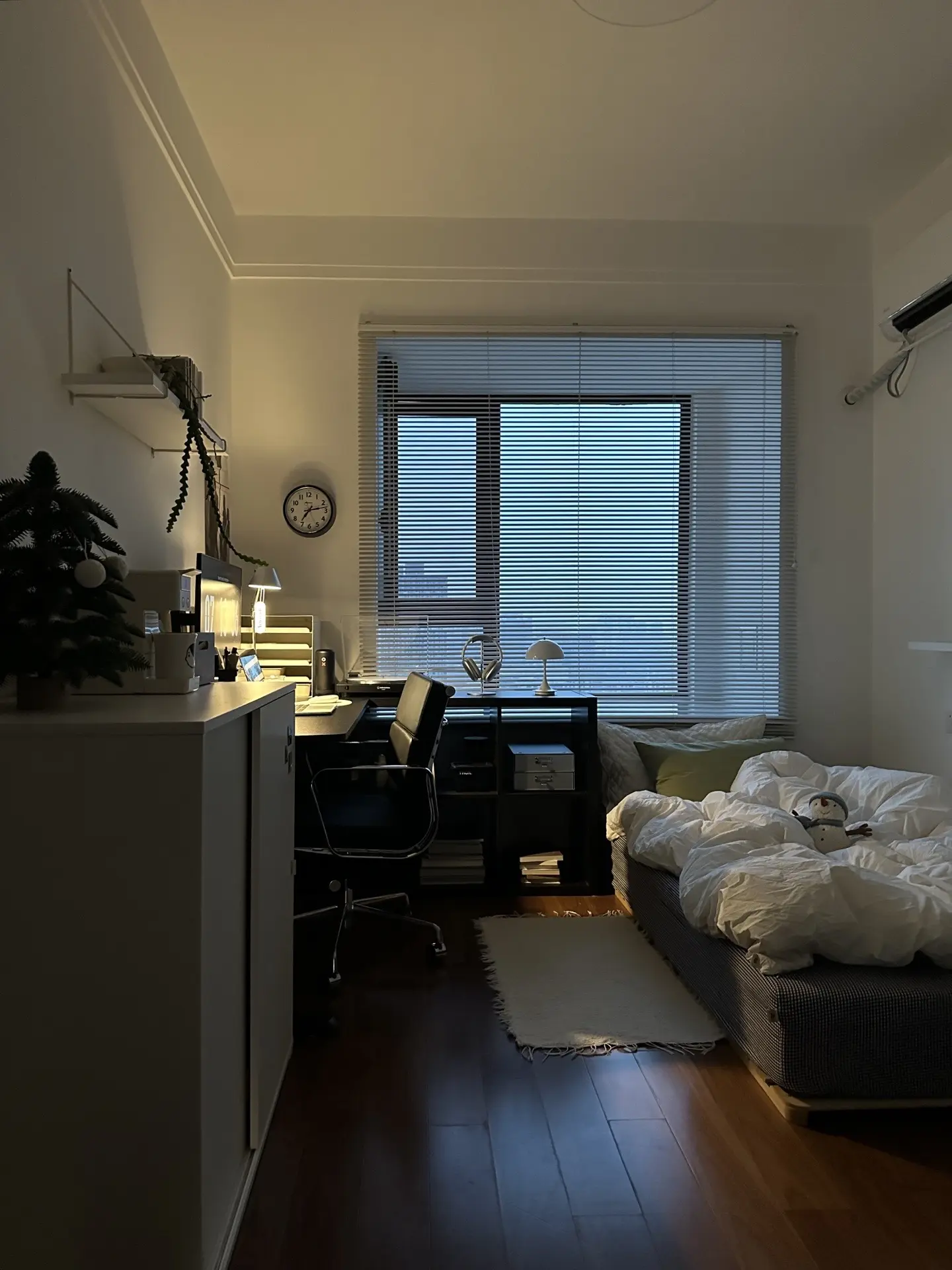 7:15am.