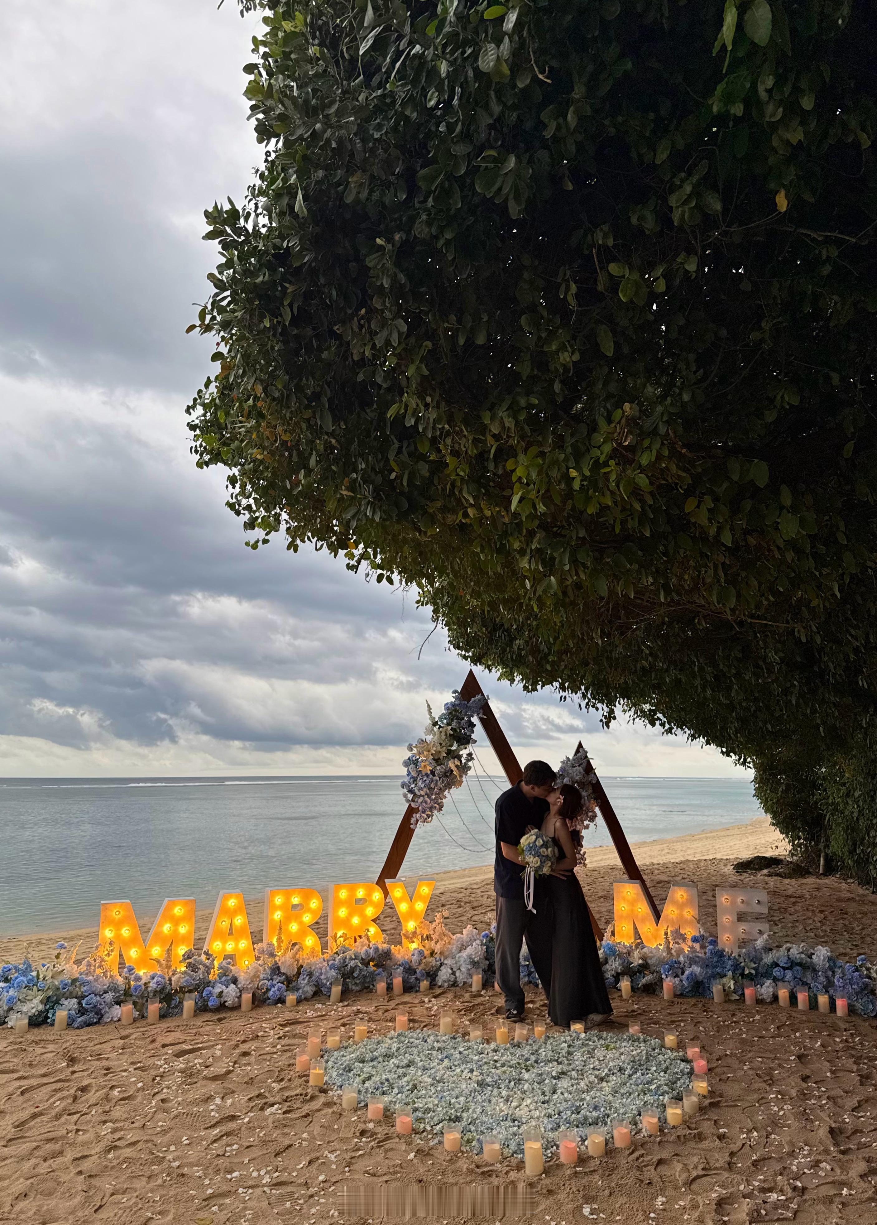 爱逢其时[给你小心心]i said yesSSS！ ​​​