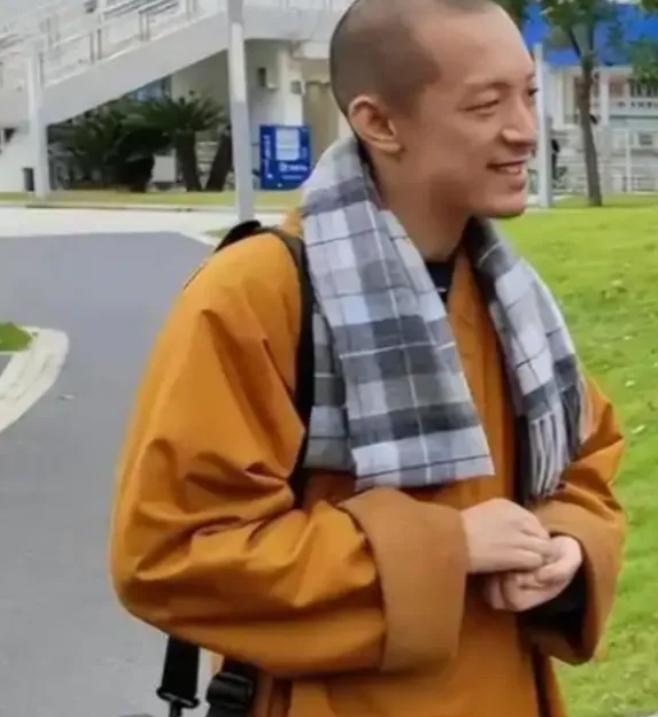 北大数学天才柳智宇出家12年后还俗，他留下了一句让无数人沉默的话：“寺庙里的人际
