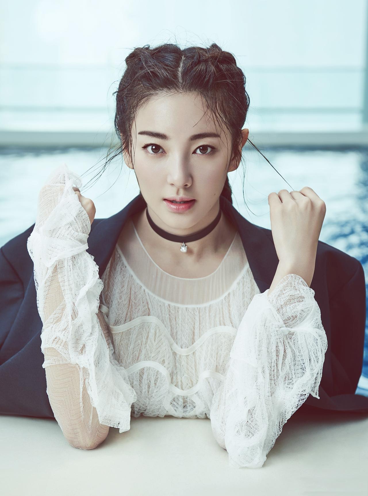 张雨绮：自毁前程，星途黯淡

张雨绮曾凭借出众的外貌和独特的气质在娱乐圈崭露头角