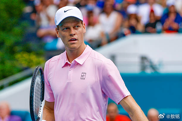 意大利足球为什么不行了 除了前面分析的钱的问题，还有一个不容忽视的文化趋势。意大