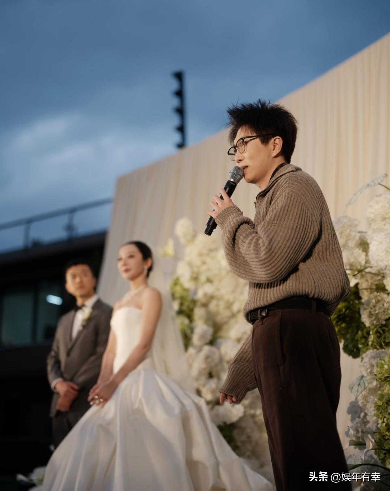 毛不易在好友婚礼上的致辞引来不小争议，不少网友觉得发言越界。他提到帮新娘收拾行李