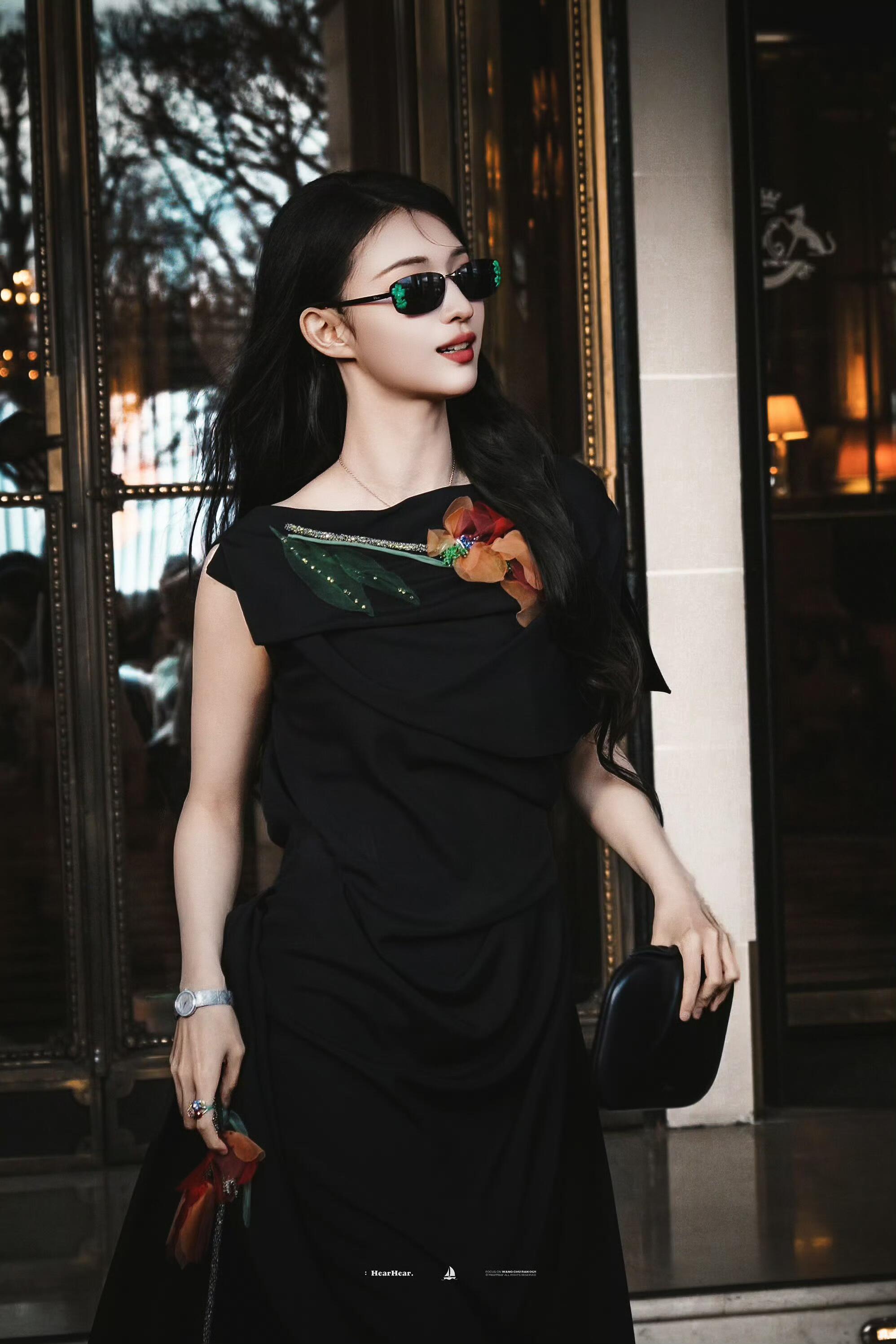 王楚然没有不闪耀巴黎的义务王楚然！你的迪奥公主已驾到，没有不闪耀巴黎的义务，就是