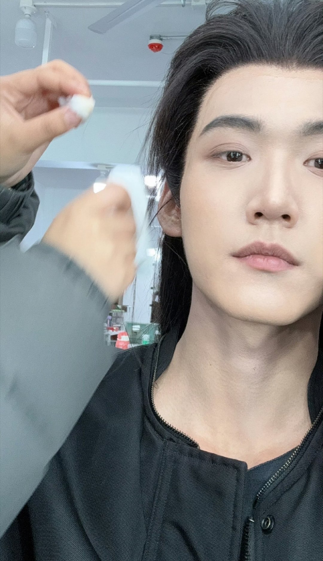 周柯宇摘头套之后是不是轻松了好多哈哈哈哈