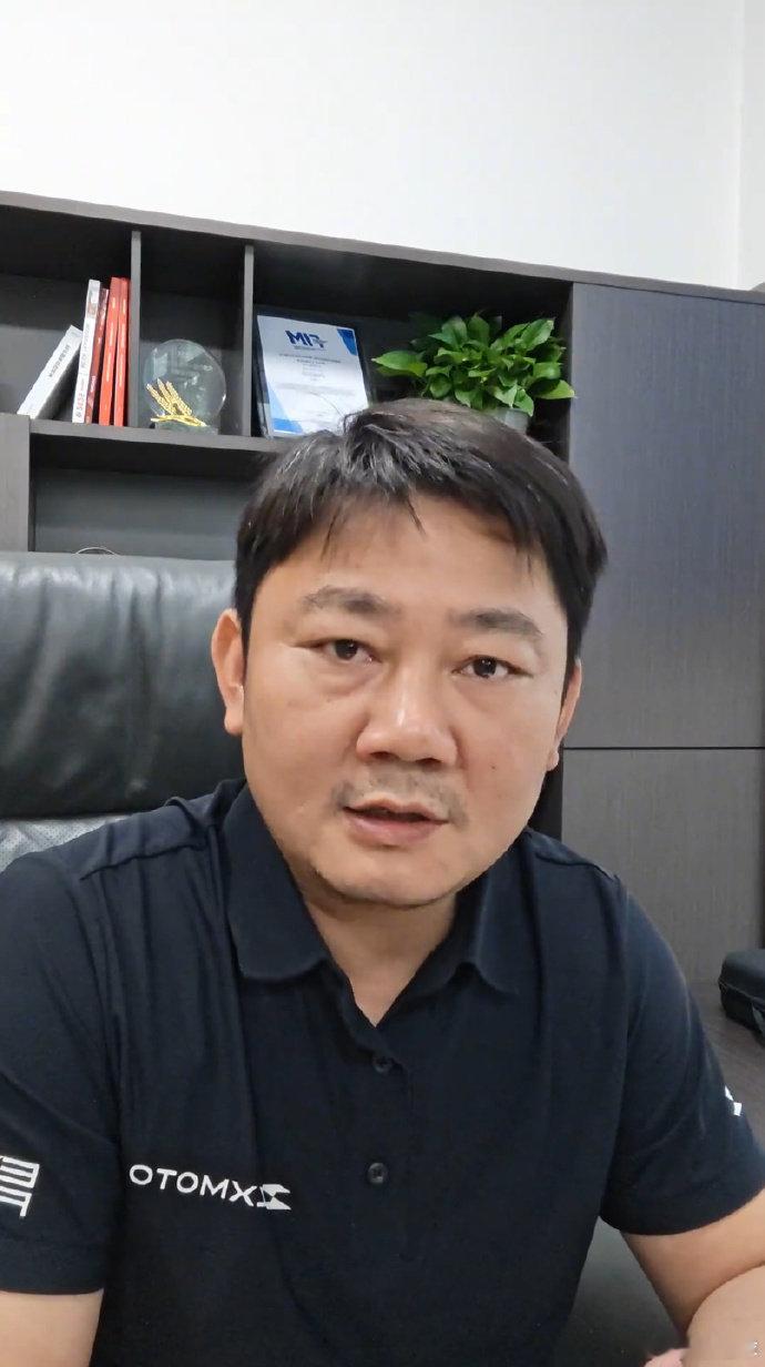 张雪谈凯越声明 【张雪发声支持凯越维护自身权益 】近日，有网传消息称“凯越撑不住