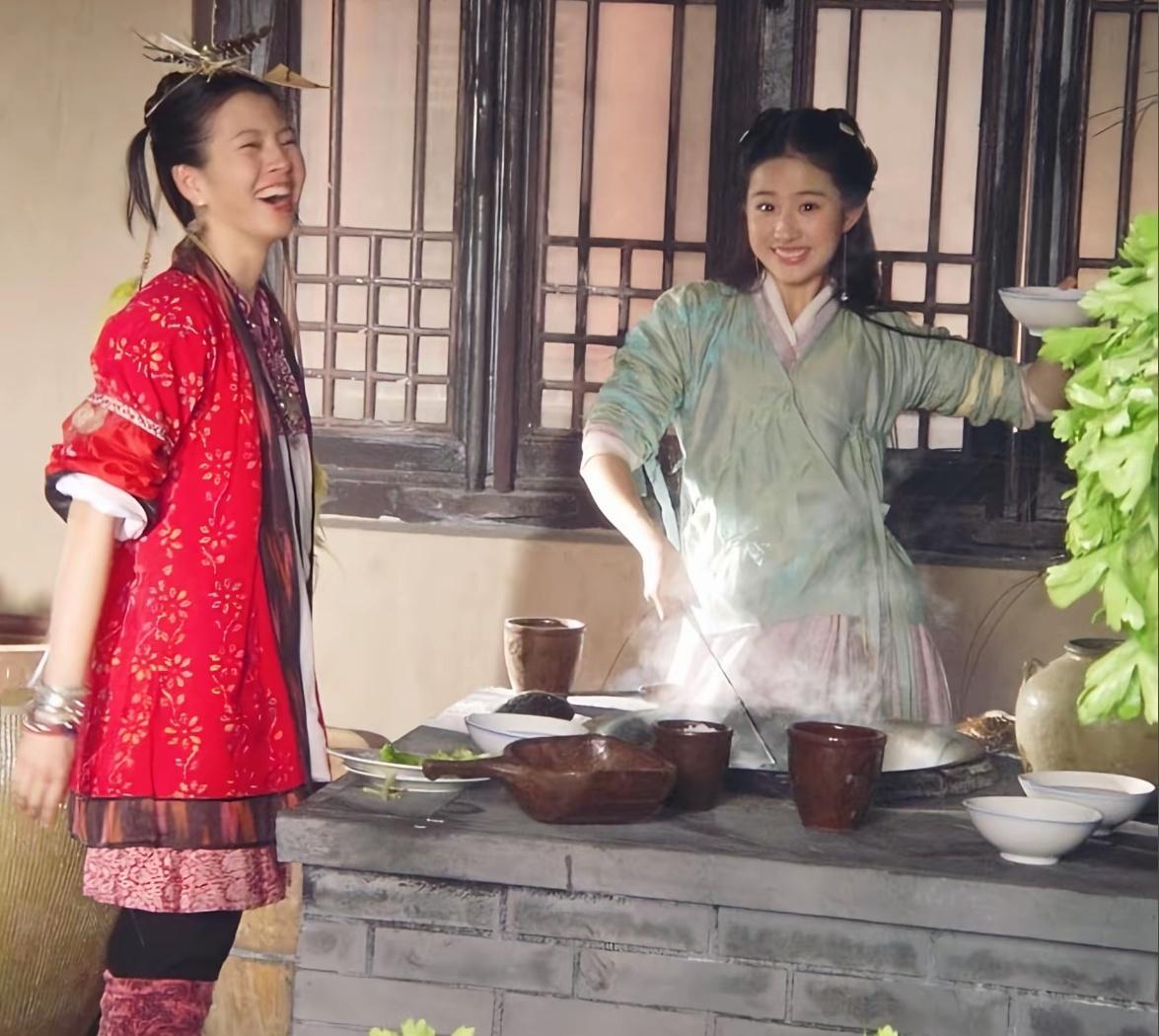 第一次看到这张，好可爱的两个小女孩[哈哈] ​​​