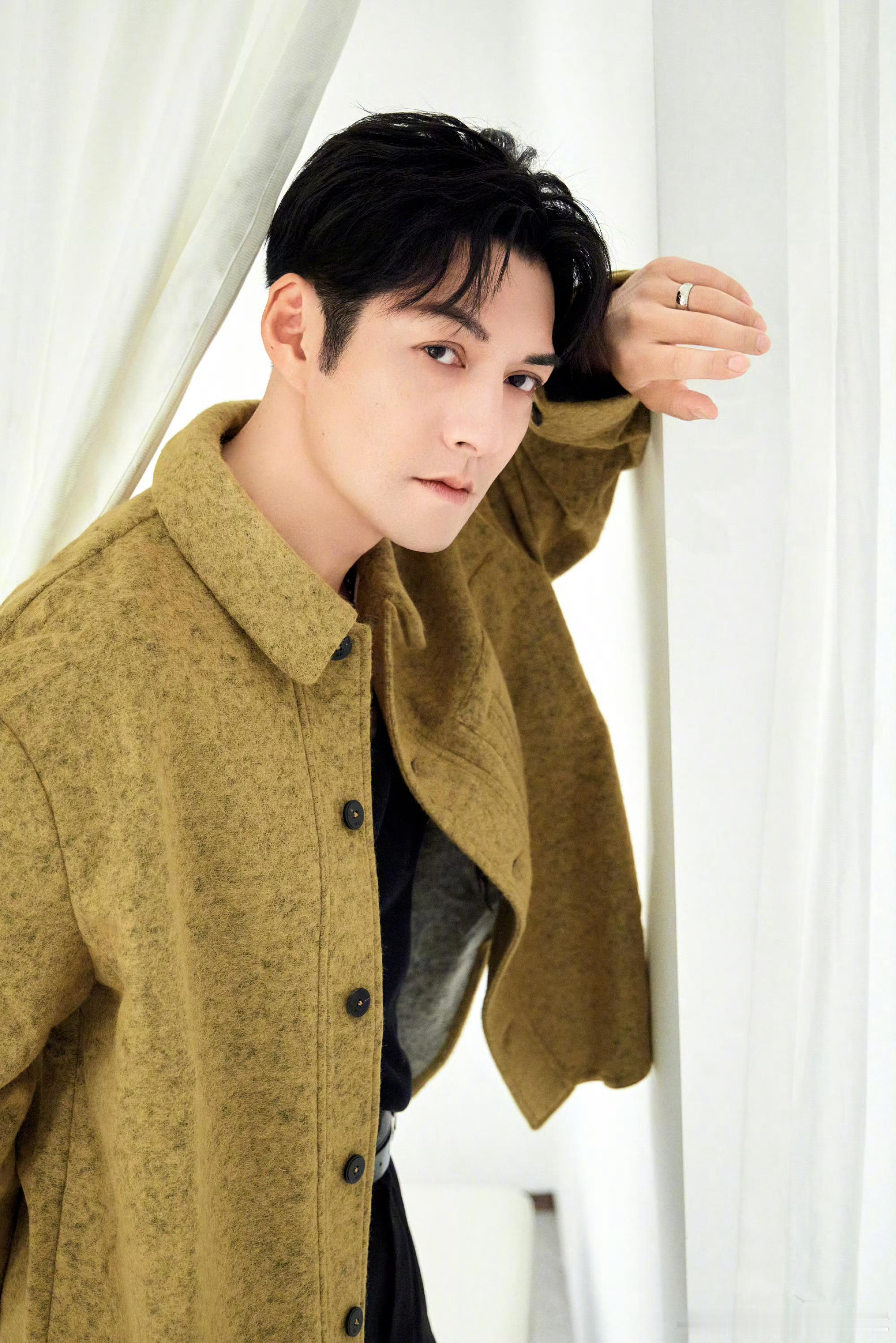 逐玉男团好帅，男一我笑纳了男二我笑纳了男三我笑纳了 男四我笑纳了男五我笑纳了男六