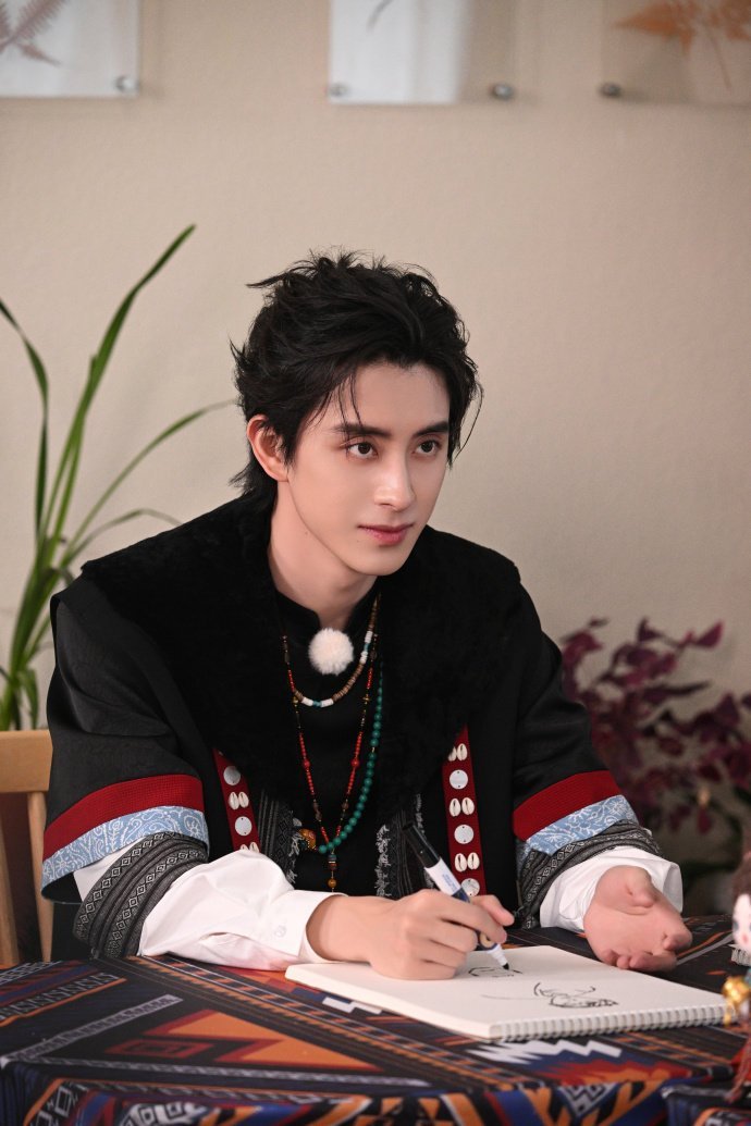 敖瑞鹏推理满分最后0分游戏里敖瑞鹏分析锐评说得有模有样，还以为他稳赢了，谁知道结