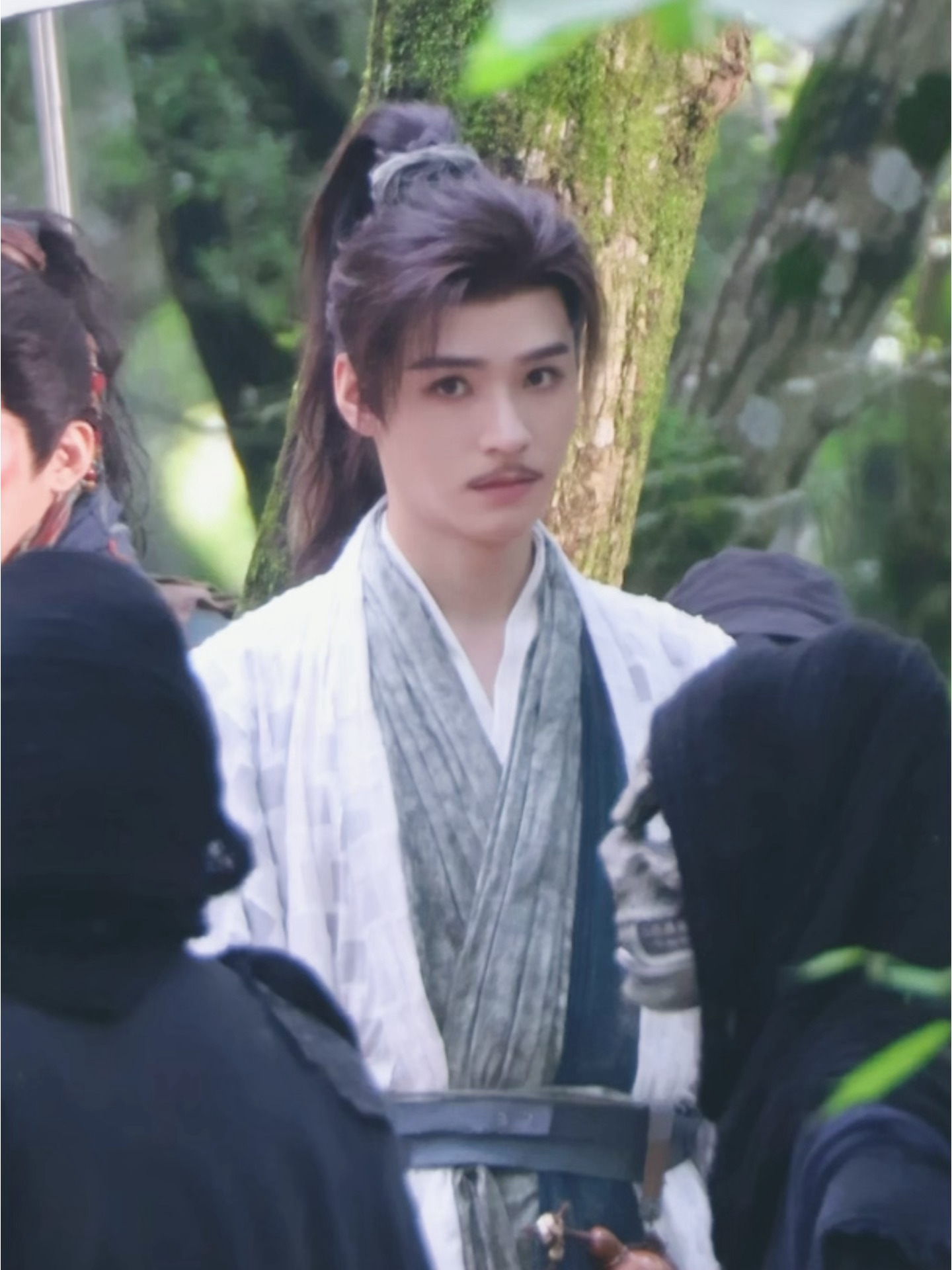 瞅一眼👀 