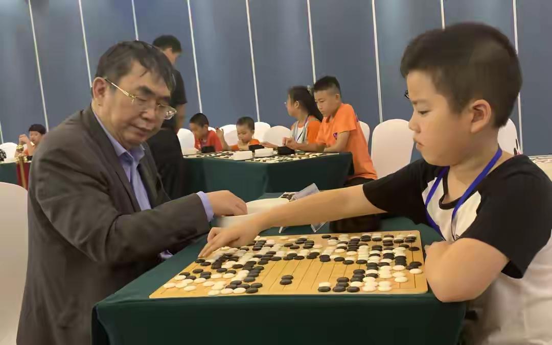 聂卫平一生功绩，毋庸赘言。他是20世纪中国围棋振兴的关键人物，在20世纪80年代