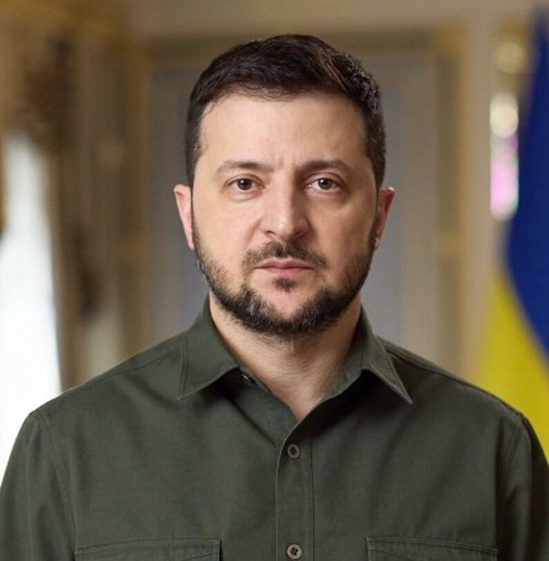 最新消息： 乌克兰总统泽连斯基表示，乌克兰将于 2027 年加入欧盟。何天恩