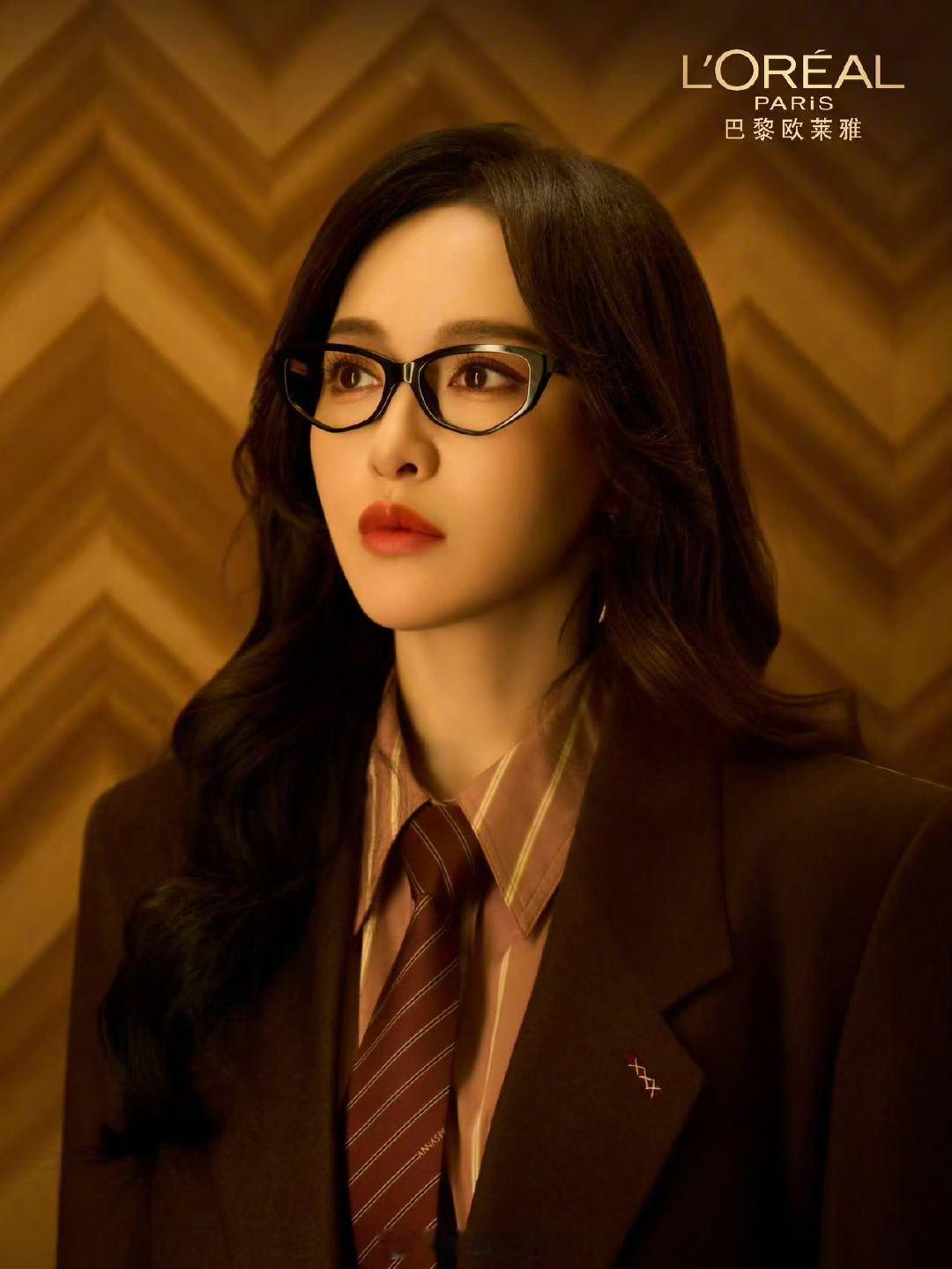 唐嫣开年上演互换人生小剧场看多了，这个设定还是第一次见：人生互换＋春节回家＋双重