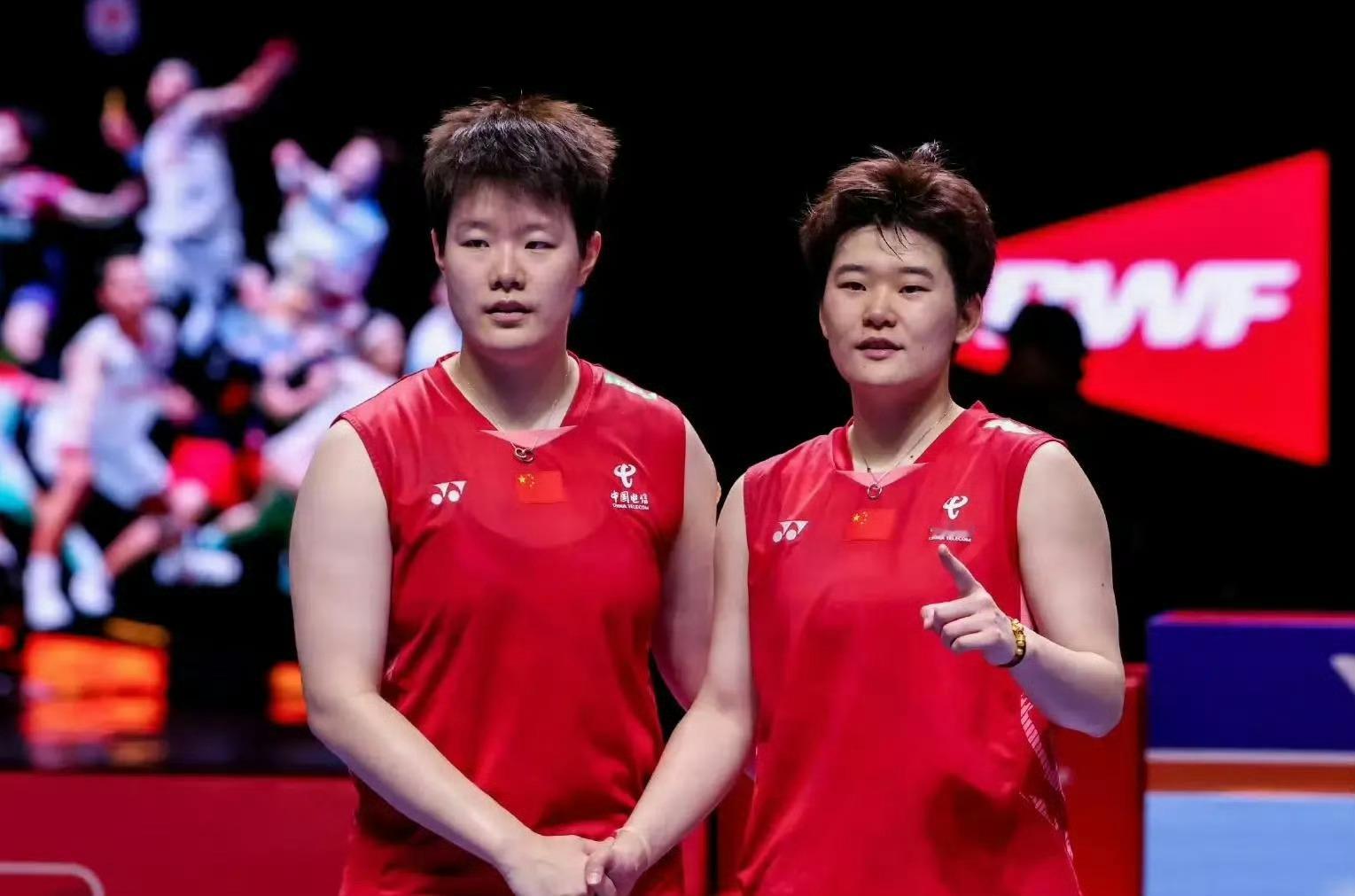 2026年羽毛球世锦赛 刘圣书/谭宁21-14, 21-17杨雅婷/杨霈霖晋级女