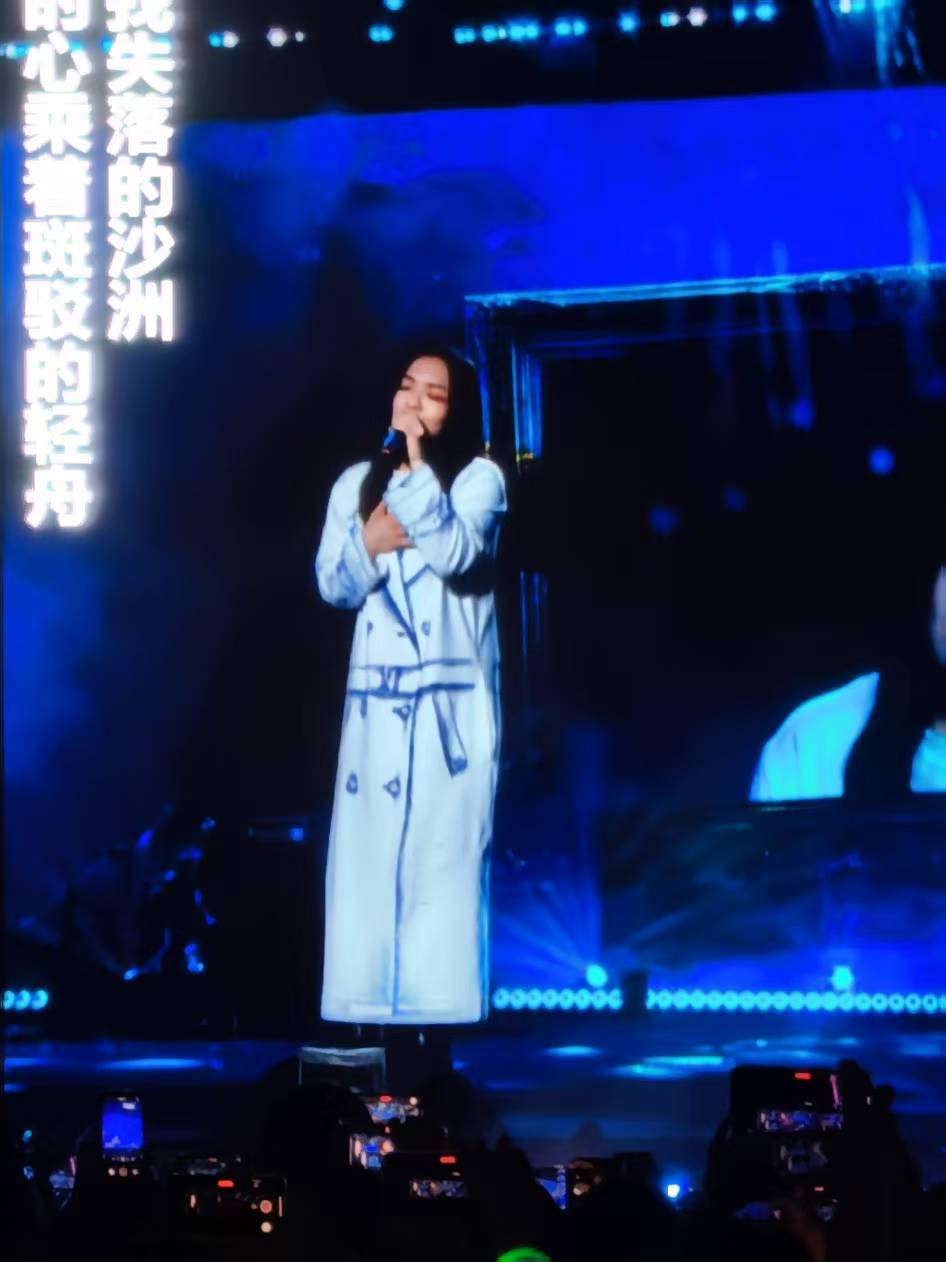 徐佳莹今天的衣服-来自小站史努比群友 ​​​