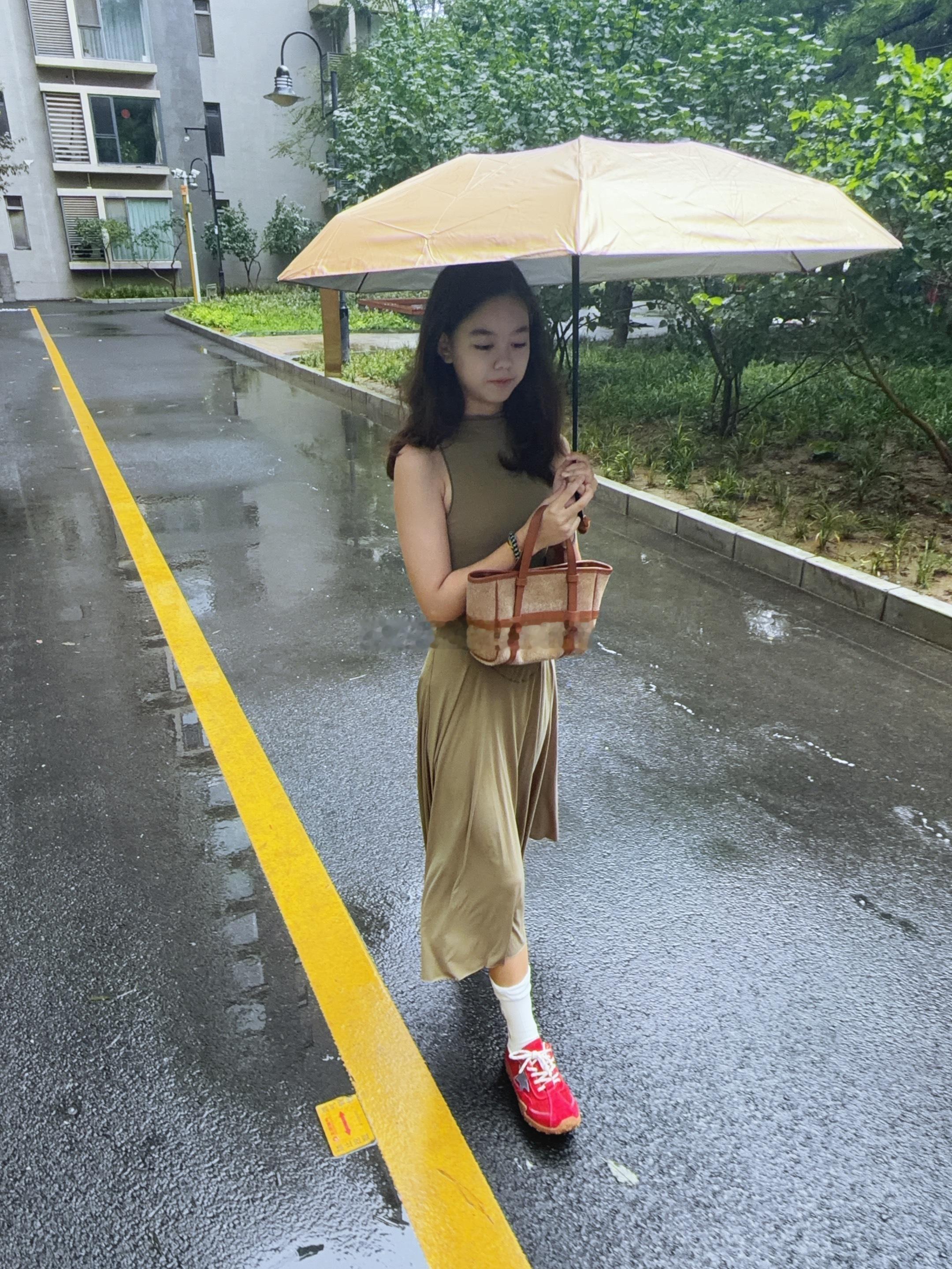 姐穿skims最小号 很合适 