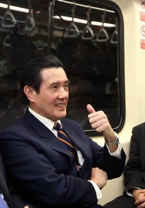 马英九的一句话，在两岸都炸开了锅。他曾说，若大陆统一台湾的手段不和平，过程不民主