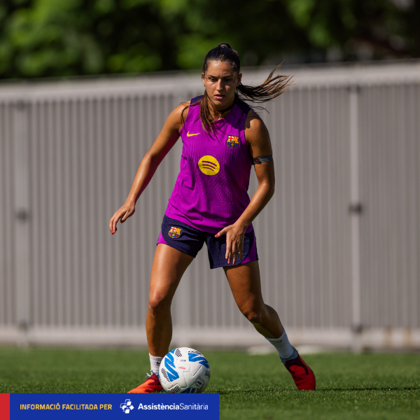 ❗️【伤情通报】巴萨女足一线队球员基卡右脚踝关节囊拉伤。预计恢复期约为 10 到