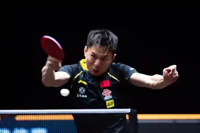 世界冠军方博复出，球迷担心会赢王楚钦。

于何一挑战赛4-2战胜方博，

刚刚训