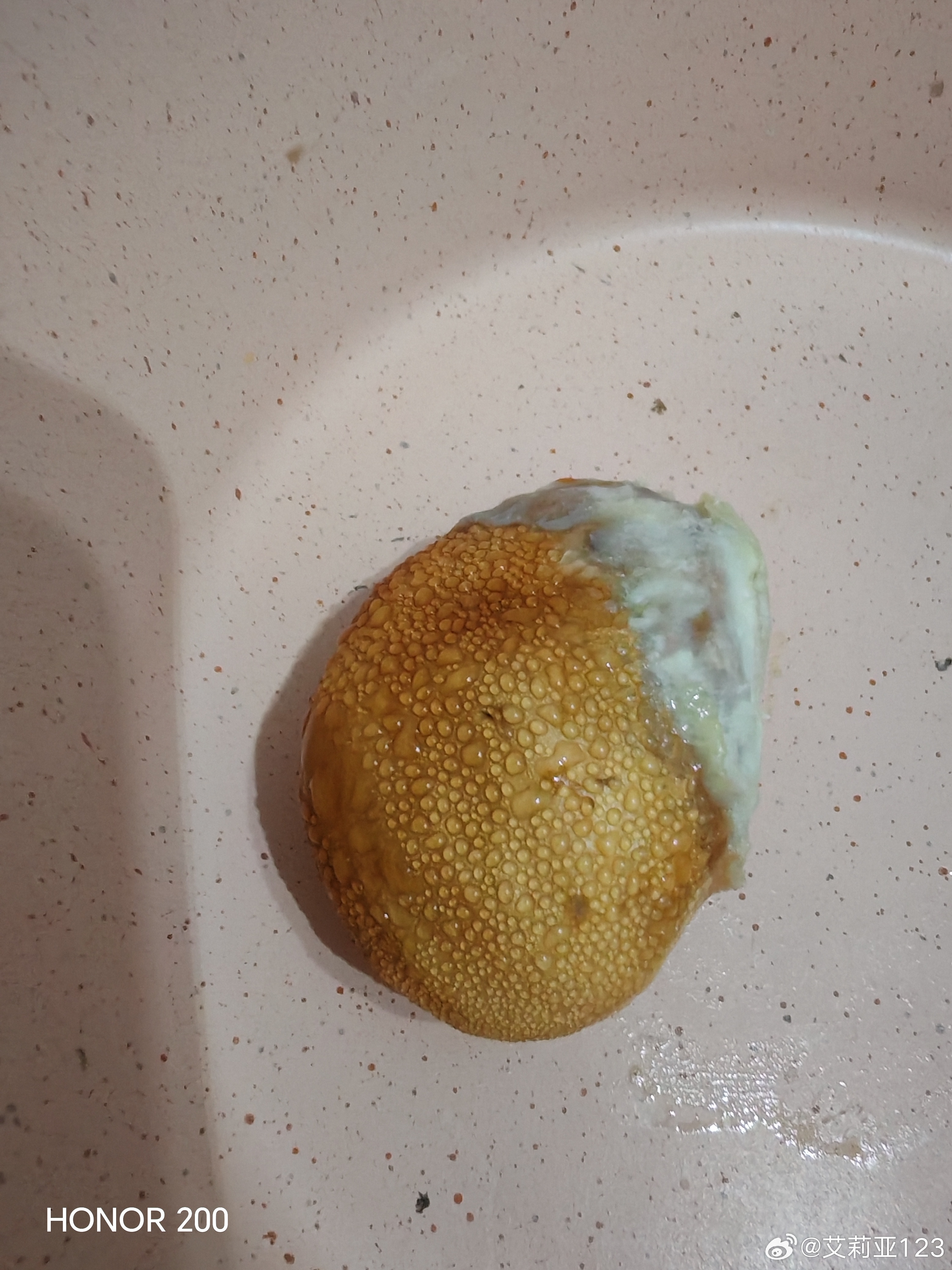 你们有密集恐惧症吗？我以前挺严重的，现在好点了，但是看到还是会难受一下 
