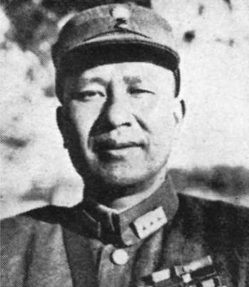 王家烈究竟什么军衔？ 在30年代初期的西南军阀中，以黔军的规模最小实力最弱，至红