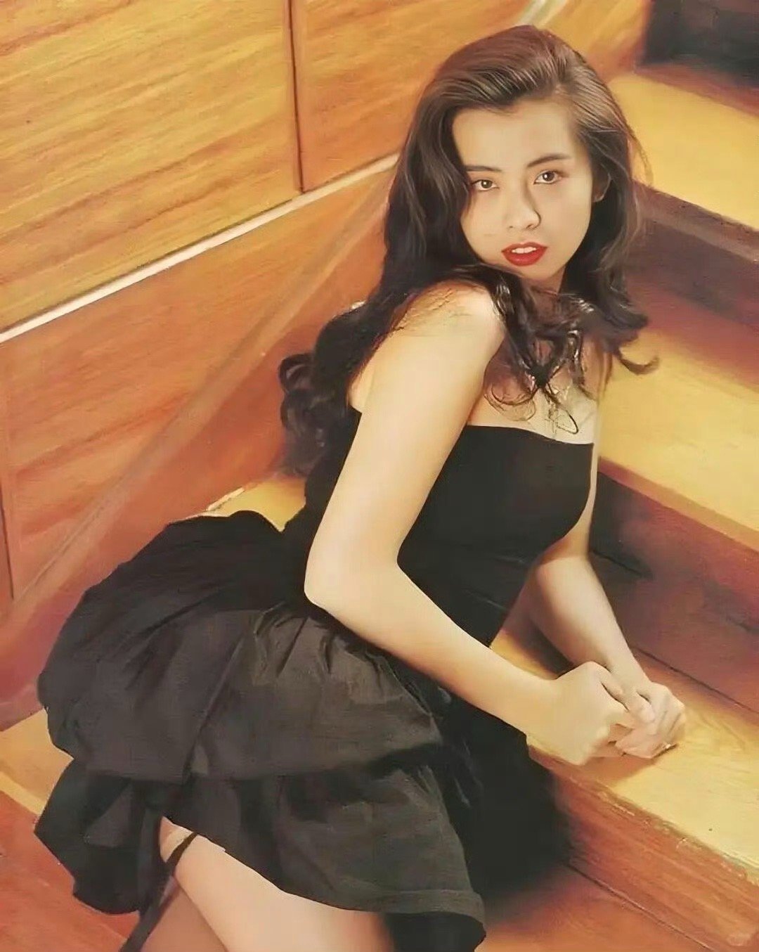 王晶曝王祖贤离开娱乐圈原因离开就离开了，尊重别人的选择吧 ​​​