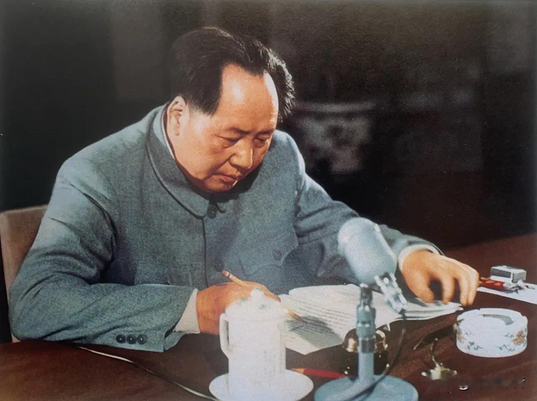 🤝家国同心，荣辱共生！🙏敬爱的毛主席，追思家国情怀，铭记不朽同心箴言！家是最
