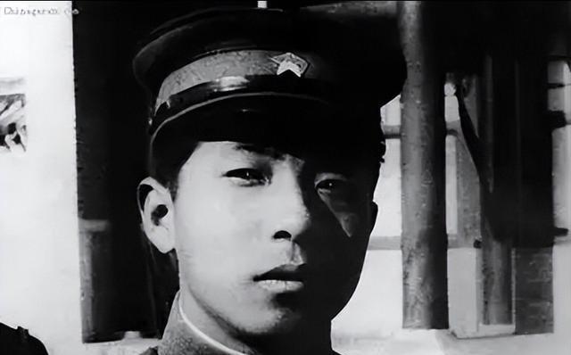 1936年12月25日，西安事变和平解决的当天下午，张学良做了一个让所有人目瞪口