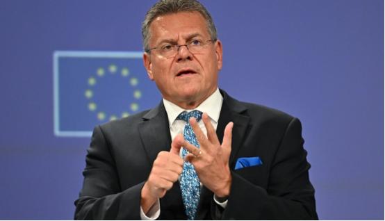 欧盟都到这个地步了，还在抨击中国“贸易保护”，不想全力合作
 
24日，欧盟委员