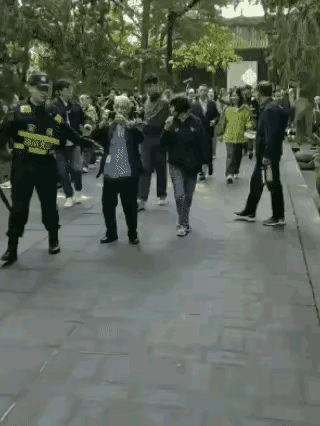 诸葛孔明出行 