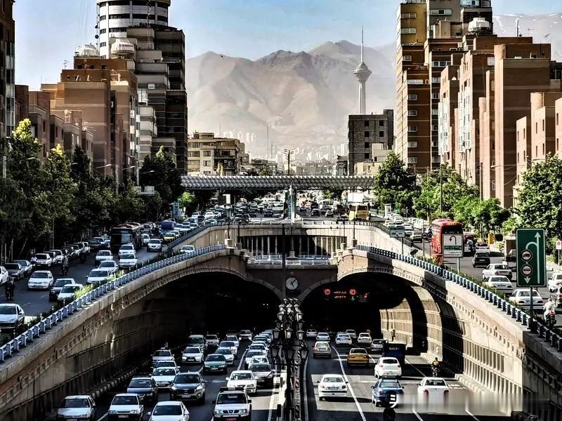 深夜抵巴、隔天就走、特朗普当场叫停！三天博弈全是狠招
 
短短三日博弈收官，4月